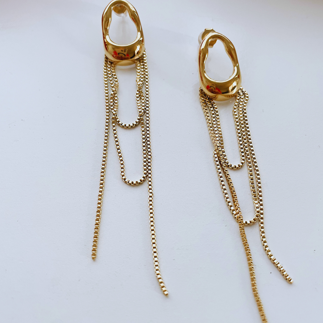 ARETES DANIELA