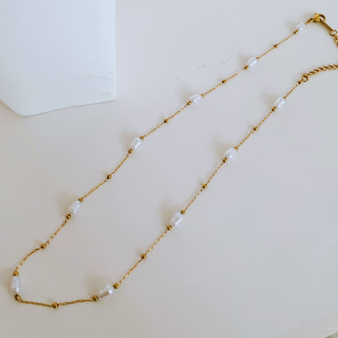 IRIS NECKLACE