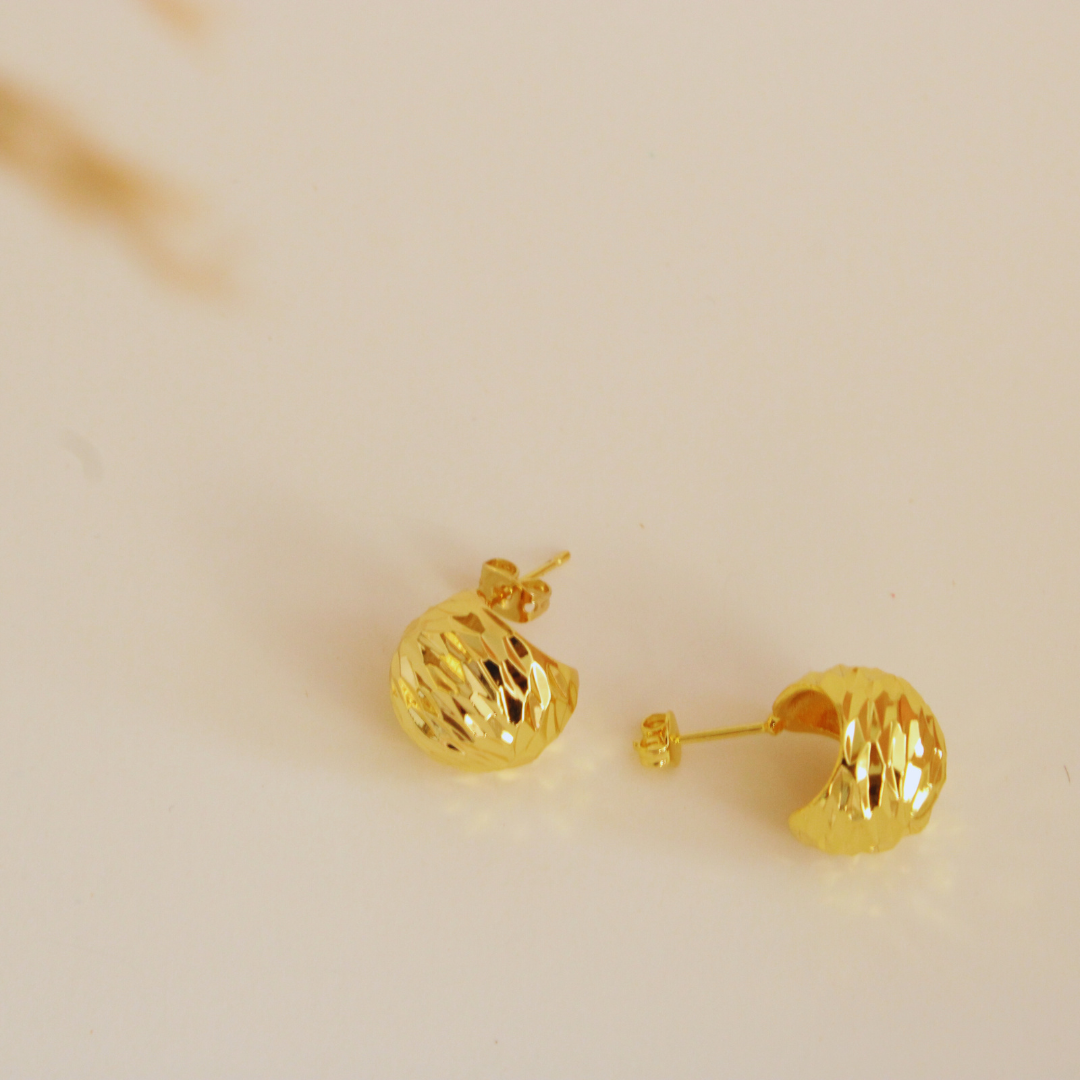 ARETES DENNIS