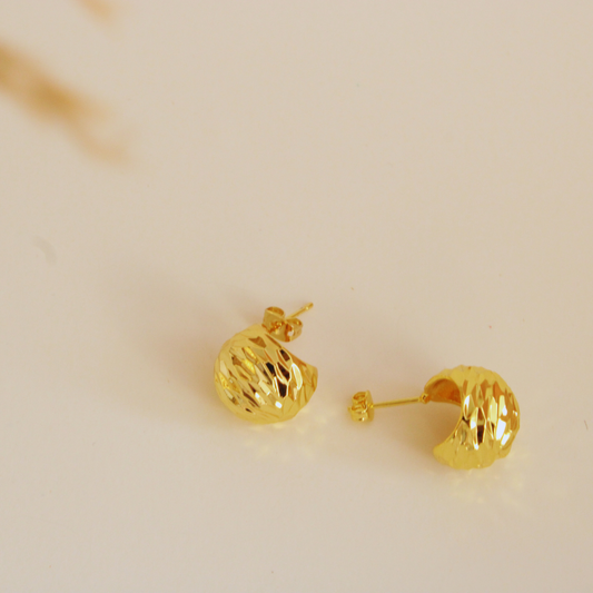 ARETES DENNIS